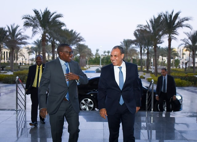 مصر تحذر من المساس بوحدة السودان وتؤكد أن أمنه خط أحمر لا يقبل التجاوز