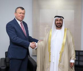 رئيس البرلمان العربي يبحث مع سفير أوكرانيا تعزيز العلاقات البرلمانية 