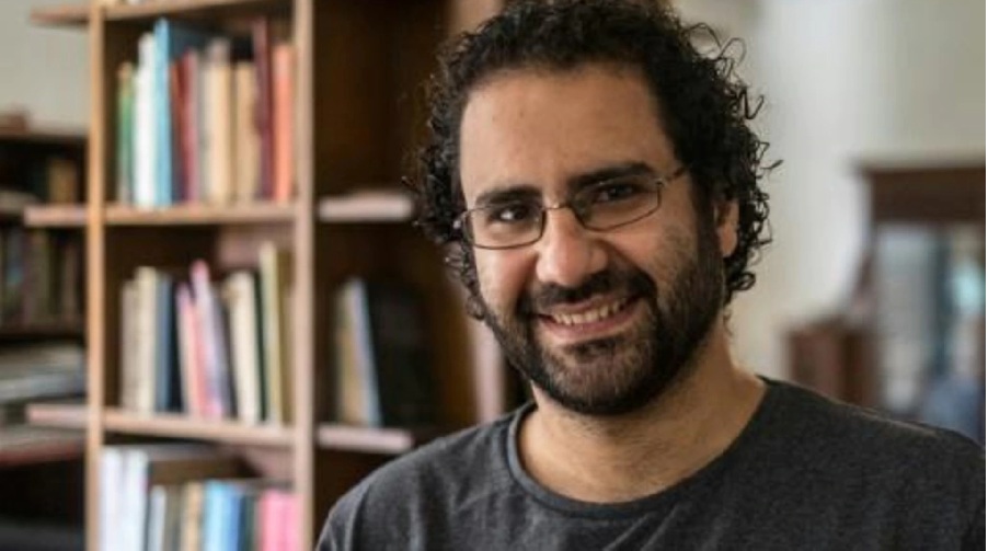 النائب العام يرفع اسم علاء عبد الفتاح من قوائم الممنوعين من السفر 