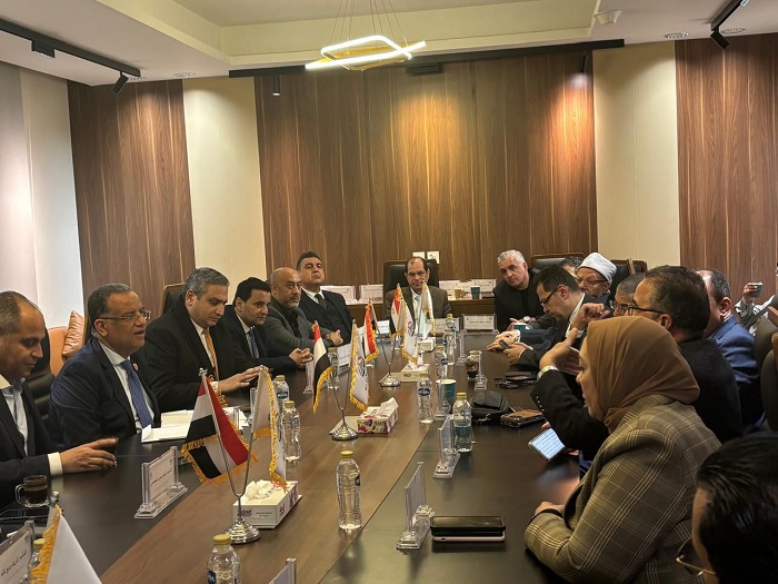 اجتماع نواب الشيوخ بالجبهة الوطنية يؤكد أهمية الترابط بين لجان الحزب والأعضاء