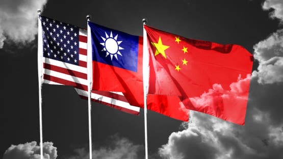 الصين تفرض عقوبات على أفراد وشركات دفاعية أمريكية