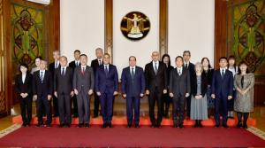 الرئيس السيسي يبحث مع الخبراء اليابانيين تطوير منظومة التعليم في مصر