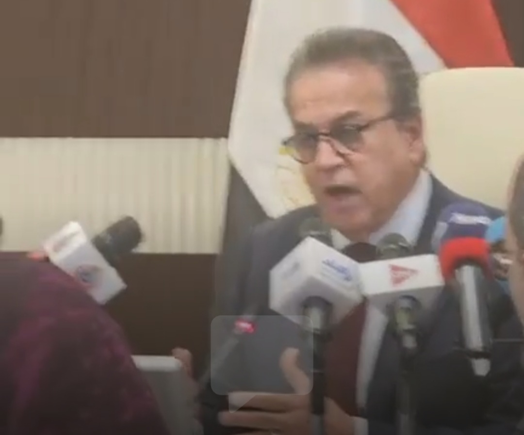 وزير الصحة: لا فيروسات جديدة ولا زيادة في شدة متحورات كورونا.. والفيروس أصبح ضمن دورة الحياة الموسمية

