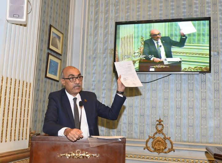 النائب ايهاب منصور: تطبيق تليفونى لم يتم تعديلهقلتوا 3 ايام و فات اسبوعين

