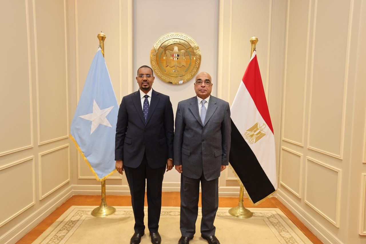 وزير العدل يستقبل وزير الدولة للعدل والشئون الدستورية بالصومال
