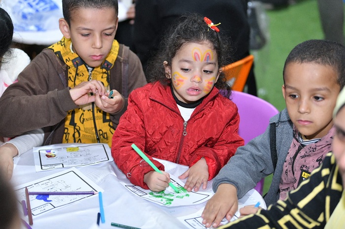 ورش حكي ولقاء الفائزين بجائزة المبدع الصغير في جناح الطفل بمعرض الكتاب  

