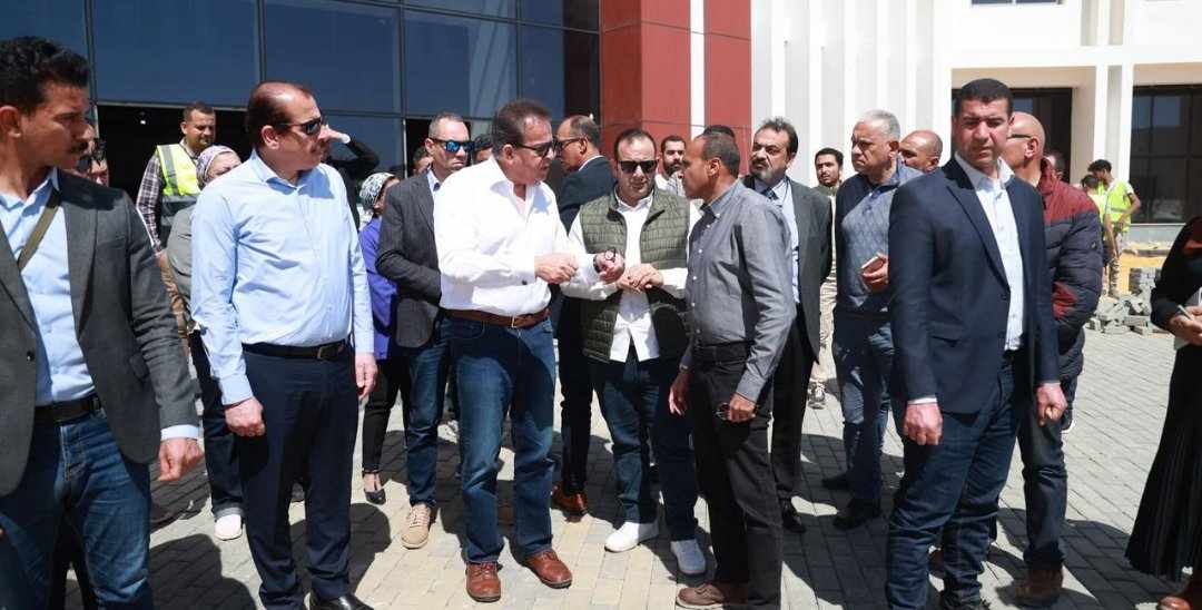 وزير الصحة يتفقد مشروع إنشاء مجمع المعامل المركزية بمدينة بدر

