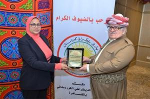 تكريم الكاتب الصحفي شيركو حبيب على هامش حفل نوروز بالقاهرة