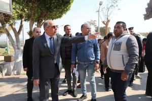 محافظ المنيا يوجه برفع درجة الاستعداد القصوى بمختلف القطاعات والمرافق العامة