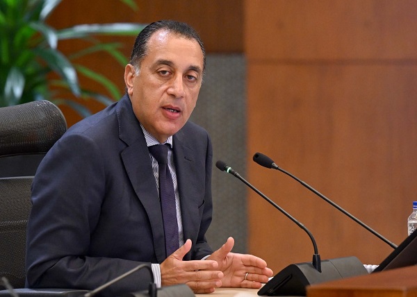 رئيس الوزراء يفتتح مشروعين بالسخنة باستثمارات 210 ملايين دولار








