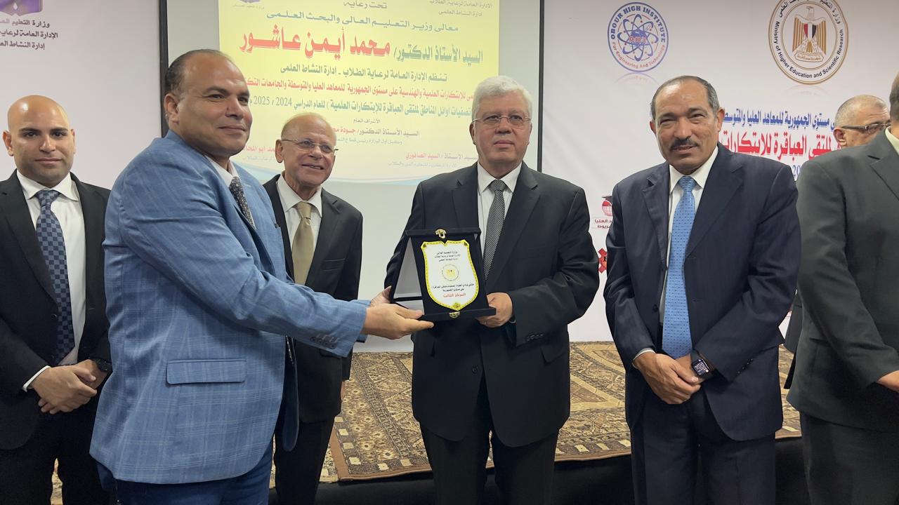 وزير التعليم العالي: الملتقى القمي للابتكارات العلمية والهندسية يعد منصة مصرية لدعم رواد المستقبل وبناء اقتصاد المعرفة