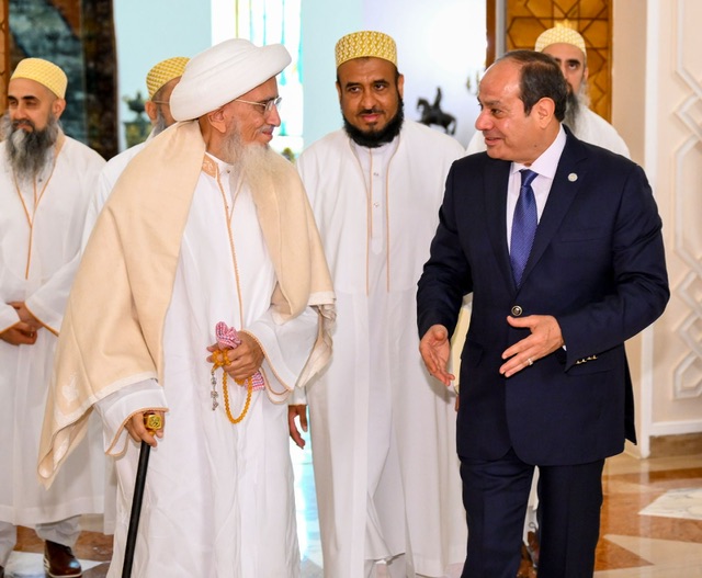 الرئيس السيسي يستقبل سلطان طائفة البهرة بالهند ويشيد بدورهم في ترميم مقامات آل البيت بمصر