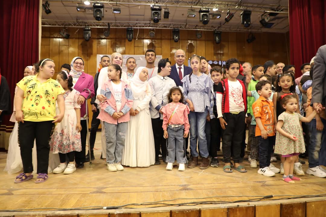 محافظ المنيا يفتتح مؤتمر الاندماج الثقافي: “قادرون باختلاف” شركاء فاعلون في بناء الوطن