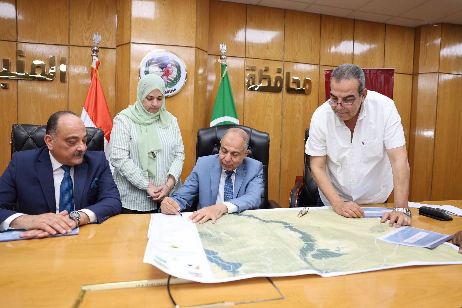 محافظ المنيا يعتمد الحدود الإدارية النهائية مع المحافظات المجاورة