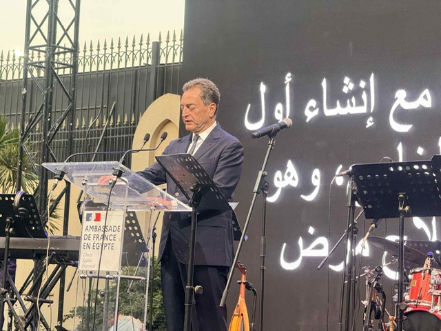 سفير فرنسا يطلق رؤية فرنكوفونية للشباب حتى 2035 ويؤكد دعم كرة القدم النسائية والمساواة بين الجنسين