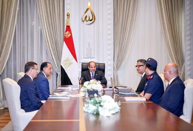 الرئيس السيسي يوجه بتعزيز الأمن الغذائي وزيادة الاكتفاء الذاتي من السلع الاستراتيجية وتحسين منظومة الدعم