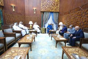 سفير قطر يلتقي شيخ الأزهر لبحث التعاون المشترك وتطورات القضية الفلسطينية