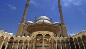 الإعلام القطري يسلط الضوء على المعالم التاريخية المصرية ويدعو لتعزيز التبادل الثقافي العربي
