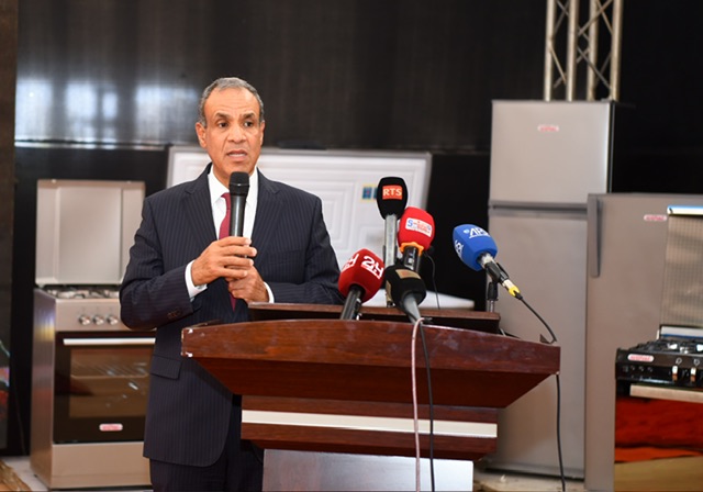 وزير الخارجية يفتتح مصنع 