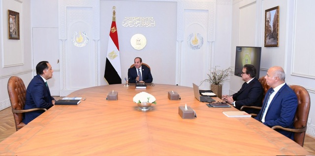 السيسي يوجّه بسرعة استكمال منظومة التأمين الصحي الشامل لتعزيز الخدمات  للمواطنين
