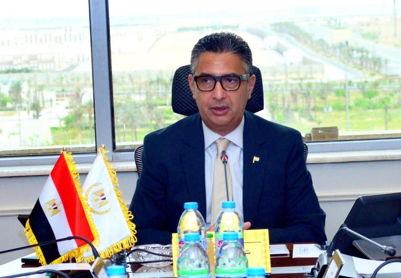 وزير التموين يُجري حركة تنقلات موسعة شملت تغييرات في 11 محافظة 

