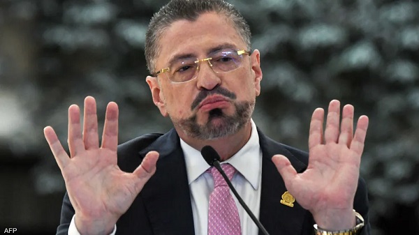 كوستاريكا تعلن كشف مؤامرة لاغتيال رئيسها
