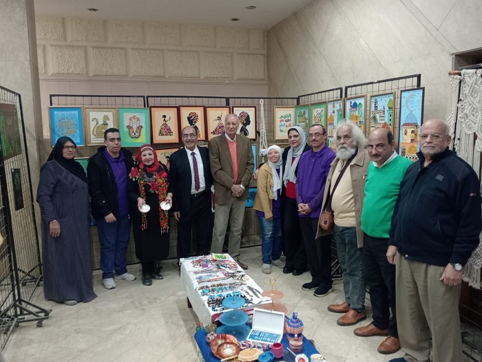 مكتبة القاهرة تحتضن معرض جمعية الأرابيسك لإبداعات العمارة والزخارف الفرعونية  

