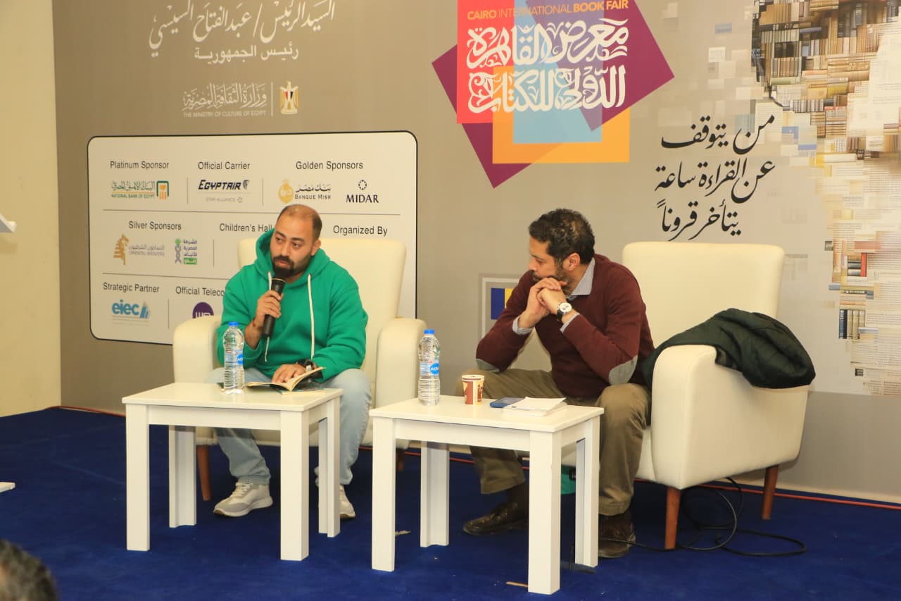 الشعر ما بين العامية والفصحى يفتتح أولى أمسيات معرض الكتاب