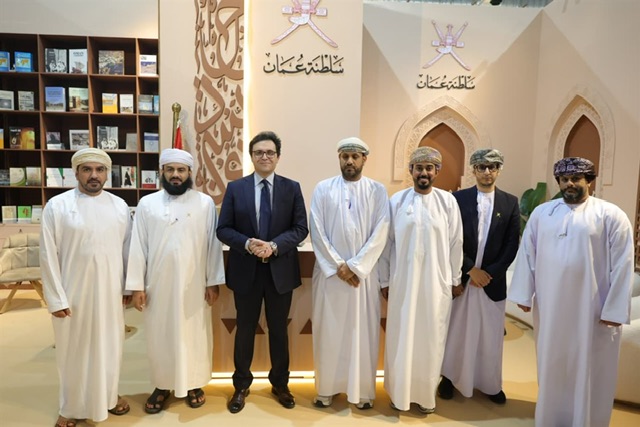 سلطنة عُمان تشارك في معرض القاهرة الدولي الـ (57) للكتاب