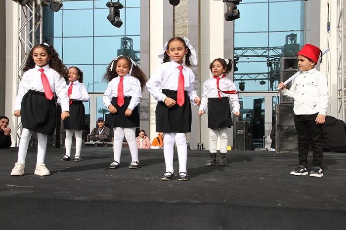 فن وتوعية وبهجة على المسرح الكبير في ثاني أيام معرض الكتاب

