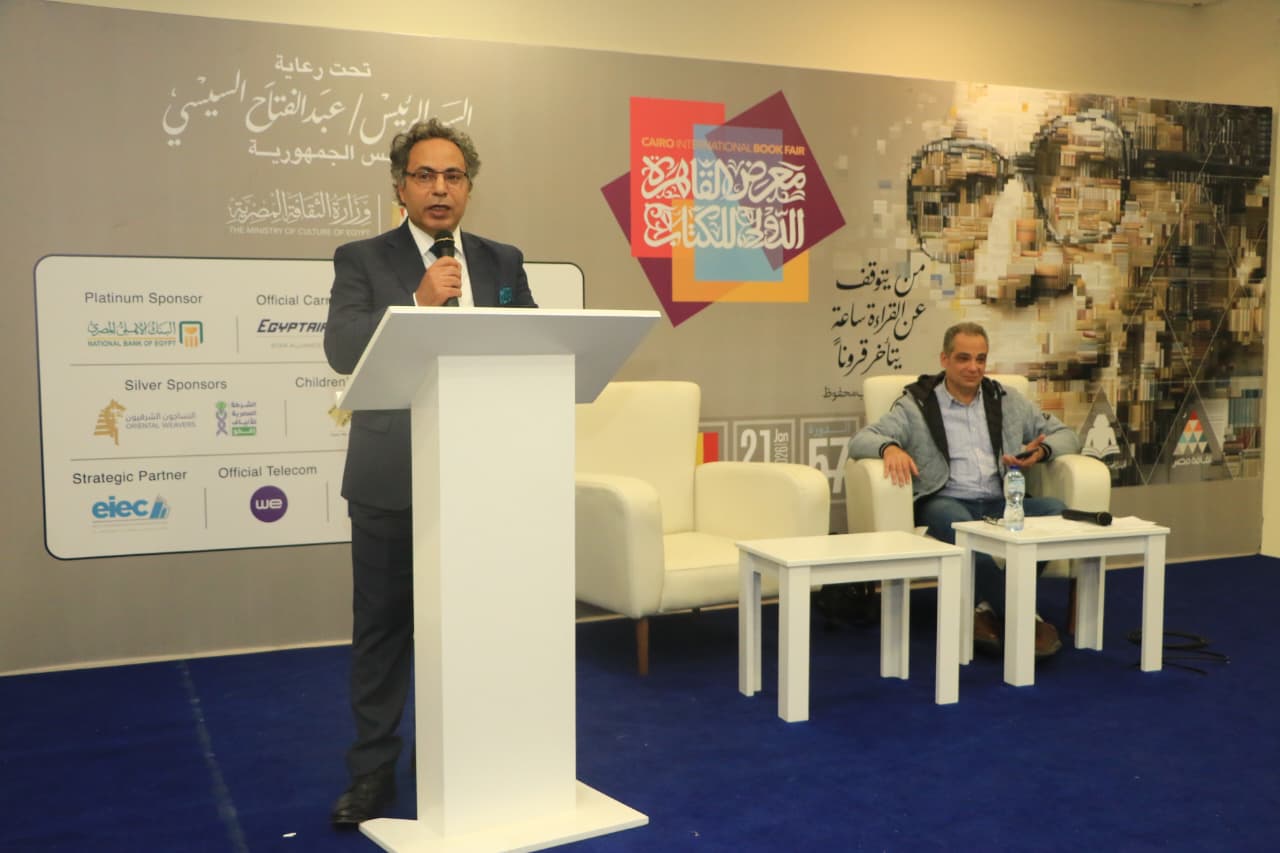 شعراء مصريون وعرب يغردون في أمسية شعرية بمعرض القاهرة الدولي للكتاب

