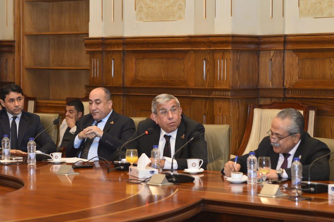 النائب علاء عبد النبي يطالب 