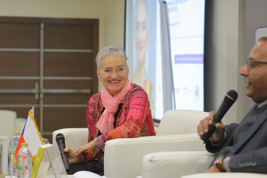 الكاتبة التشيكية «تيريزا بوتشكوفا» بمعرض الكتاب: الكتابة حالة إبداعية.. والأدب النسائي يتحدى الصعاب