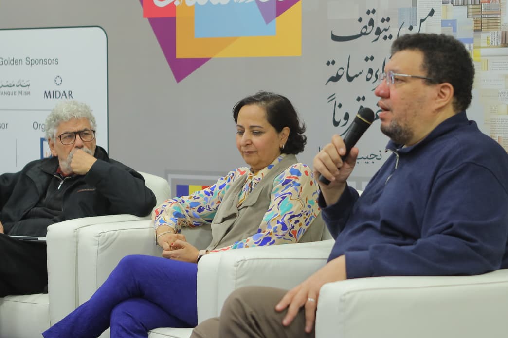 شخصية كتاب الطفل : أحمد اللباد في جوار اللباد بمعرض الكتاب


