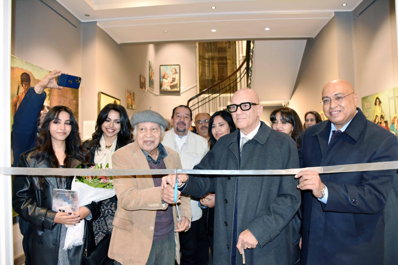 سلماوي والكومي وعبلة في افتتاح معرض 