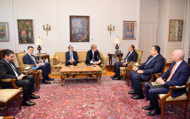 وزير الخارجية يؤكد دعم مصر لوحدة اليمن وتسوية سياسية شاملة 