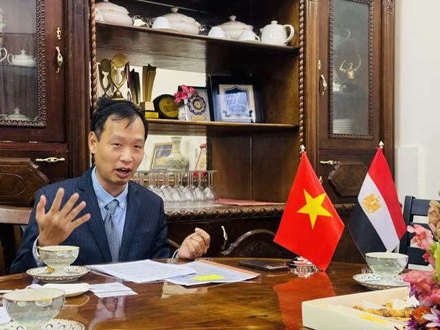 سفير فيتنام: علاقاتنا مع مصر تاريخية ونعمل على تفعيل الشراكة الشاملة بين البلدين