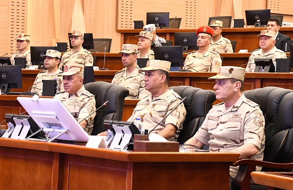 وزير الدفاع يشهد تنفيذ مشروع مراكز القيادة الاستراتيجى التعبوى التخصصى لإدارة الحرب الكيميائية