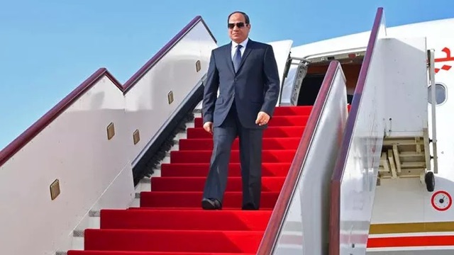 الرئيس السيسي يصل إلى جاكرتا في مستهل زيارة رسمية إلى إندونيسيا