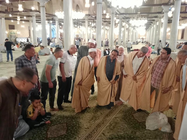 الطريقة الشبراوية تحيي ذكرى مولد الإمام الحسين بمجلس ذكر وحضرة صوفية بمسجده بالقاهرة