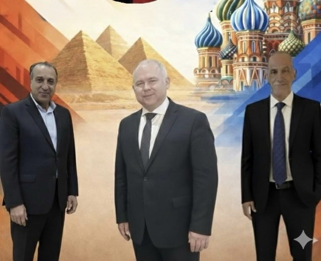 افتتاح معرض 