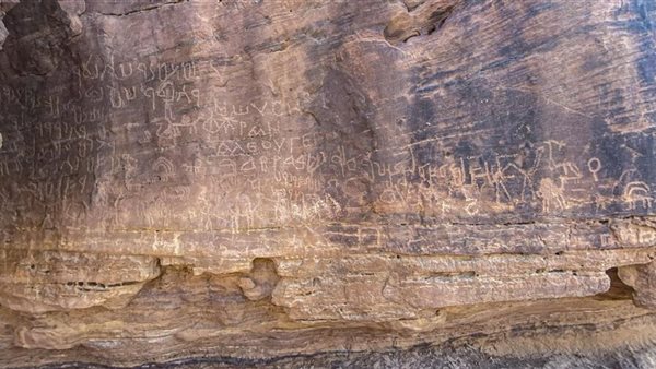 السياحة: اكتشاف موقع أثري جديد بجنوب سيناء يزيح الستار عن أسرار 10 آلاف عام من تاريخ الفن الصخري

