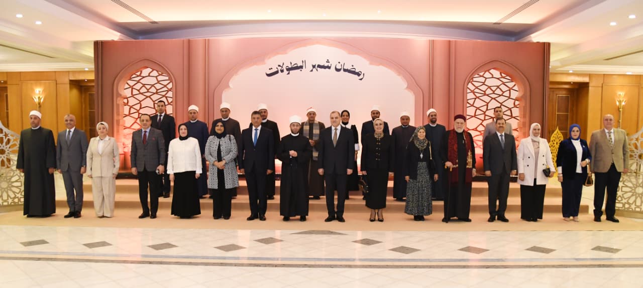 القوات الجوية تنظم ندوة تثقيفية دينية بحضور وزير الأوقاف