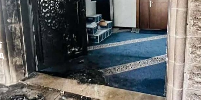 الأزهر يُدين جريمة إحراق مسجدٍ جنوب نابلس بفلسطين: إرهاب صهيوني ممنهج