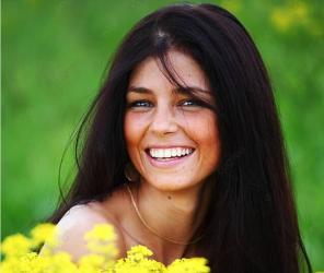 إبداعات | ضحكتُها .. قصة قصيرة لعلاء الدين سعد جاويش