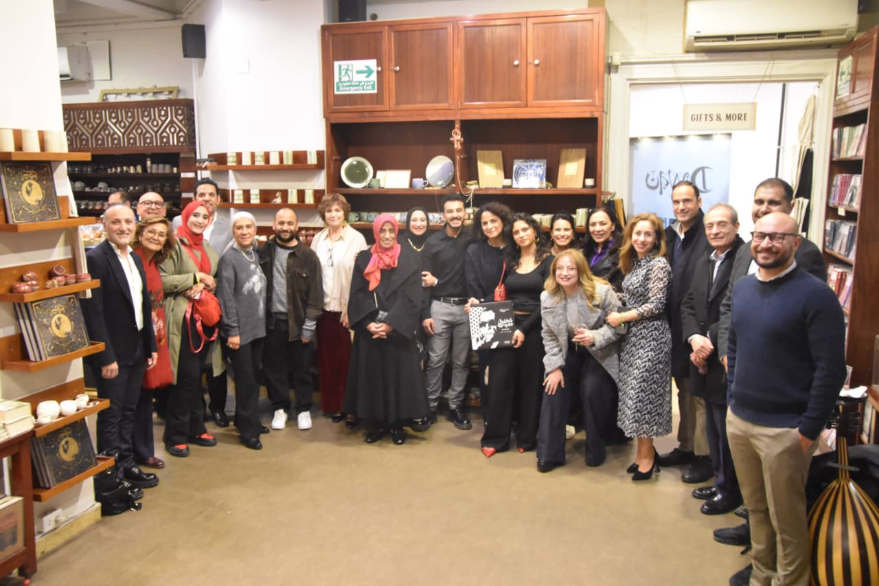 «ديوان للنشر» تطلق الكتاب التذكاري «نجيب محفوظ.. الأصل والصورة»

