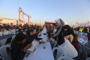 حملة إفطار صائم لمصر الخير تصل يوميا لشمال غزة وتقدم وجبات ساخنة 