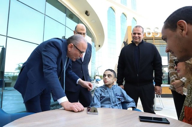 بالصور.. سفير تركيا يزور مستشفى الناس الخيري بشبرا الخيمة