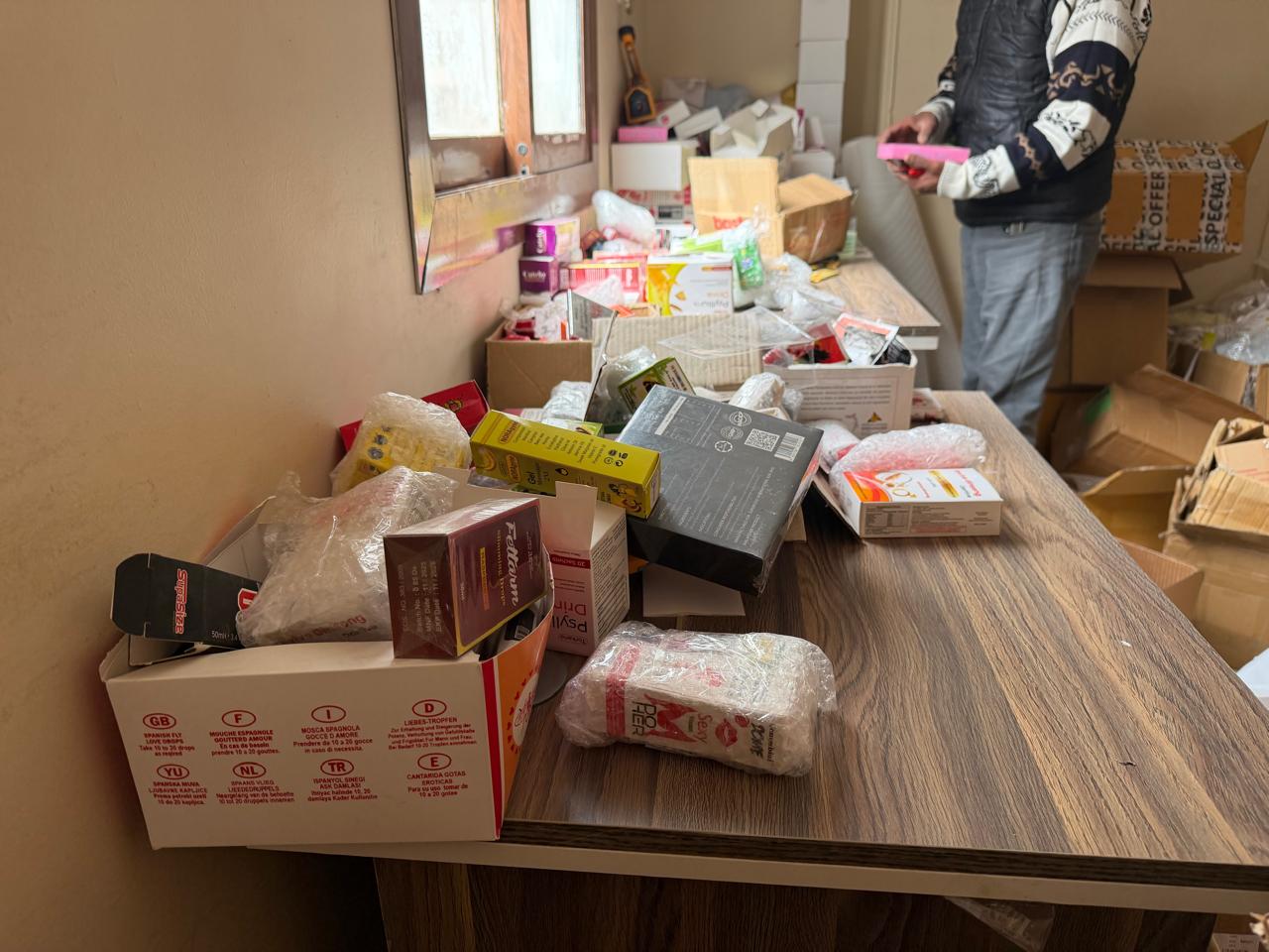 هيئة الدواء المصرية: ضبط مخزن مكملات ومنشطات جنسية غير مرخصة بالدقهلية بـ5 ملايين جنيه