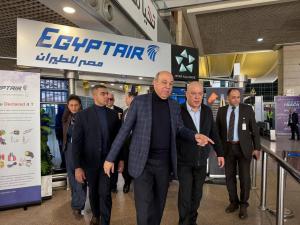 في أول أيام عيد الفطر المبارك.. وزير الطيران يقوم بجولة تفقدية بمطار القاهرة للتأكد من جودة الخدمات المقدمة للمسافرين

